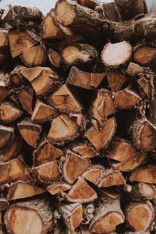 Premium kiln-dried cherry firewood